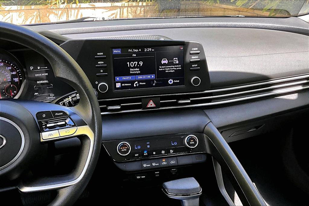 Thumbnail: 2023 Hyundai Elantra - 16