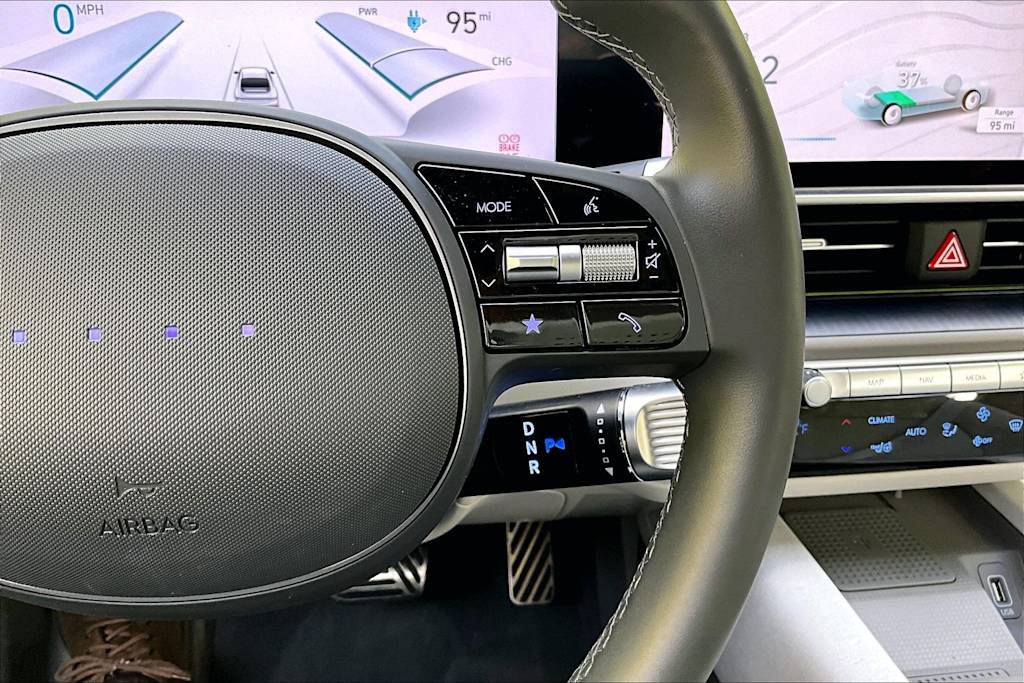Thumbnail: 2025 Hyundai Ioniq 6 - 26
