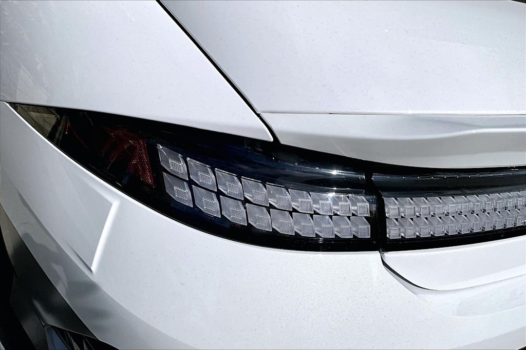 Thumbnail: 2025 Hyundai Ioniq 6 - 32