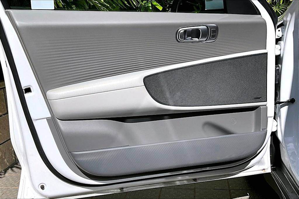 Thumbnail: 2025 Hyundai Ioniq 6 - 28