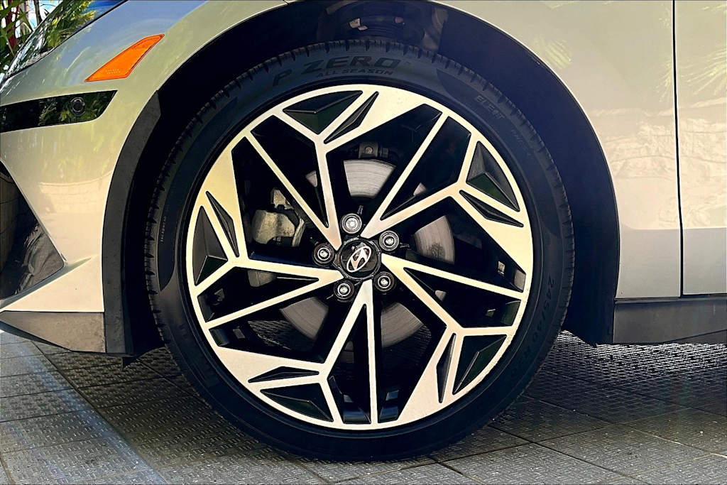 Thumbnail: 2023 Hyundai Ioniq 6 - 7