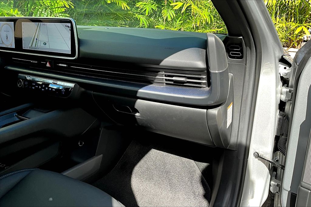 Thumbnail: 2023 Hyundai Ioniq 6 - 23