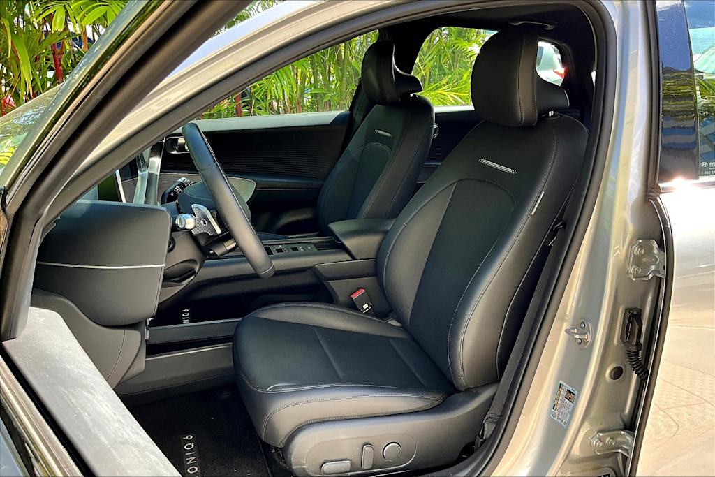 Thumbnail: 2023 Hyundai Ioniq 6 - 10