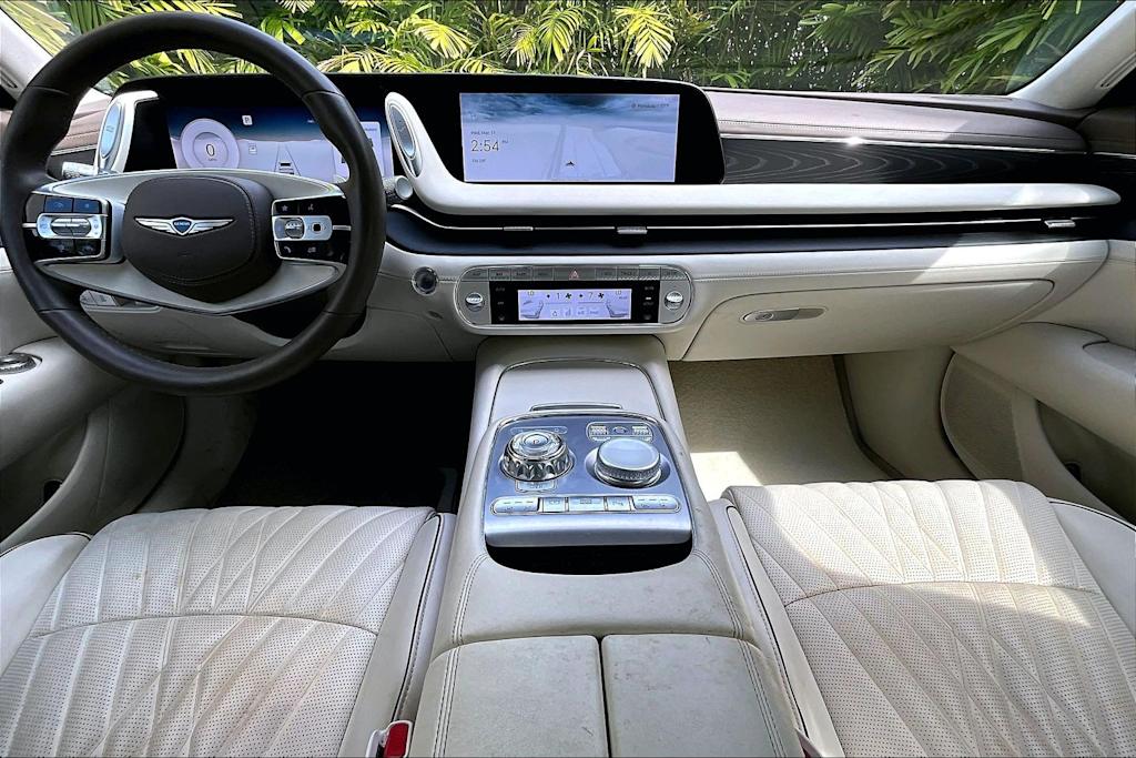 Thumbnail: 2023 Genesis G90 - 10