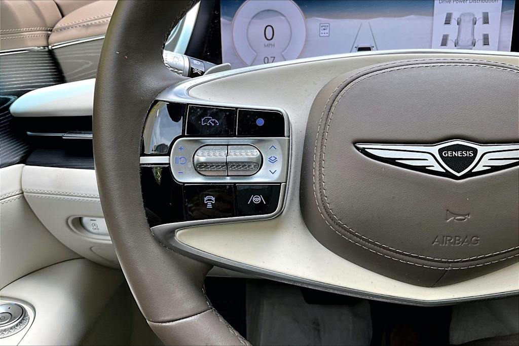 Thumbnail: 2023 Genesis G90 - 25