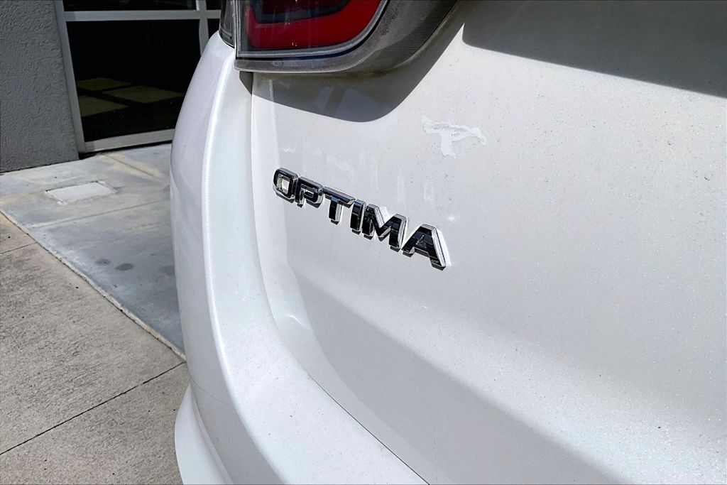 Thumbnail: 2015 Kia Optima - 7