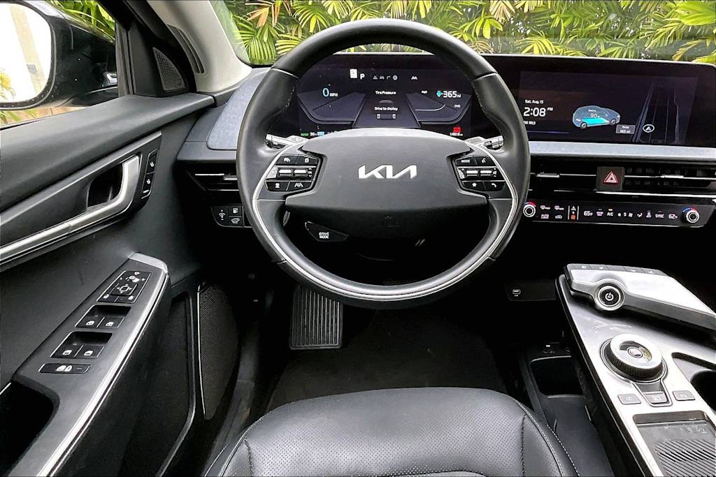 Thumbnail: 2023 Kia EV6 - 13