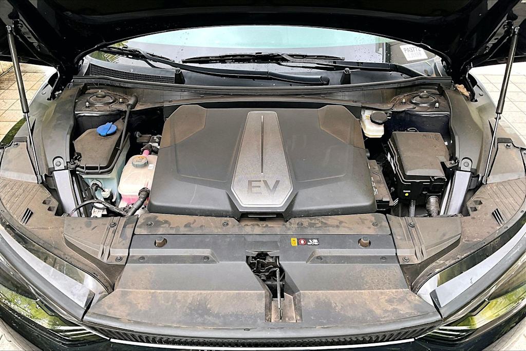 Thumbnail: 2023 Kia EV6 - 8