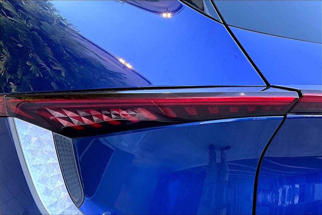 Thumbnail: 2023 Kia EV6 - 32