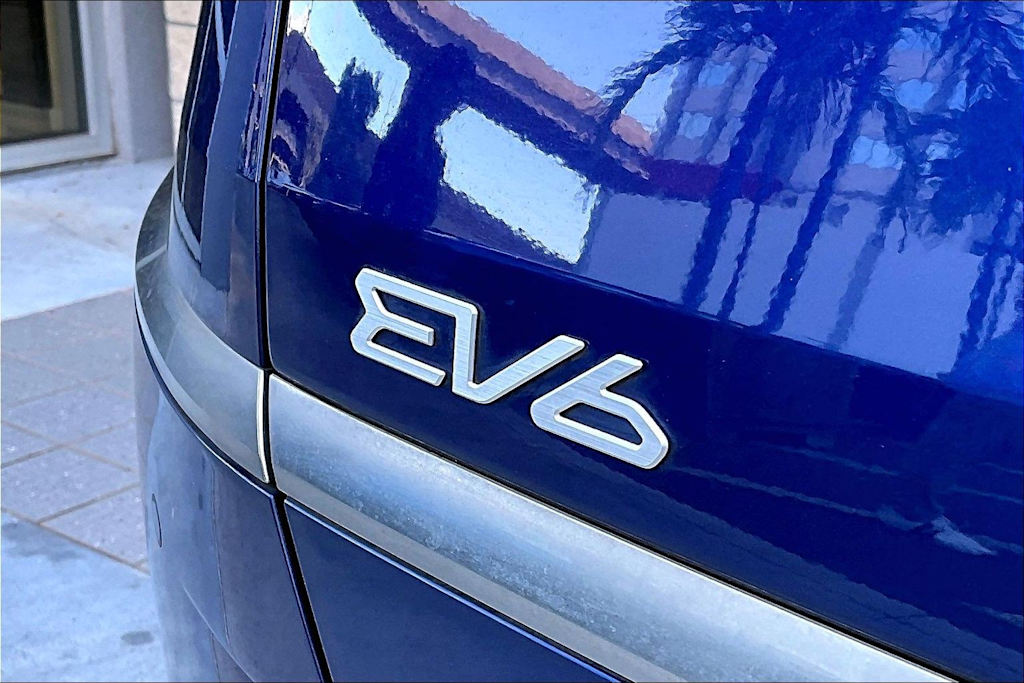 Thumbnail: 2023 Kia EV6 - 7
