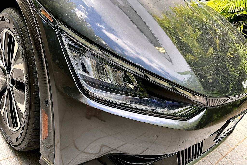 Thumbnail: 2022 Kia EV6 - 31