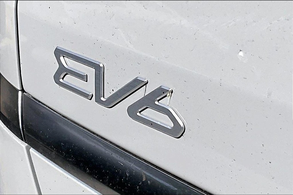 Thumbnail: 2023 Kia EV6 - 6