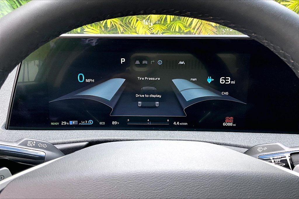 Thumbnail: 2023 Kia EV6 - 17