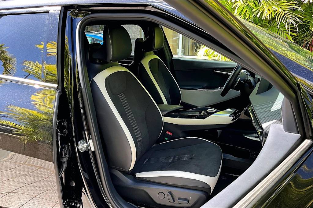 Thumbnail: 2023 Kia EV6 - 12