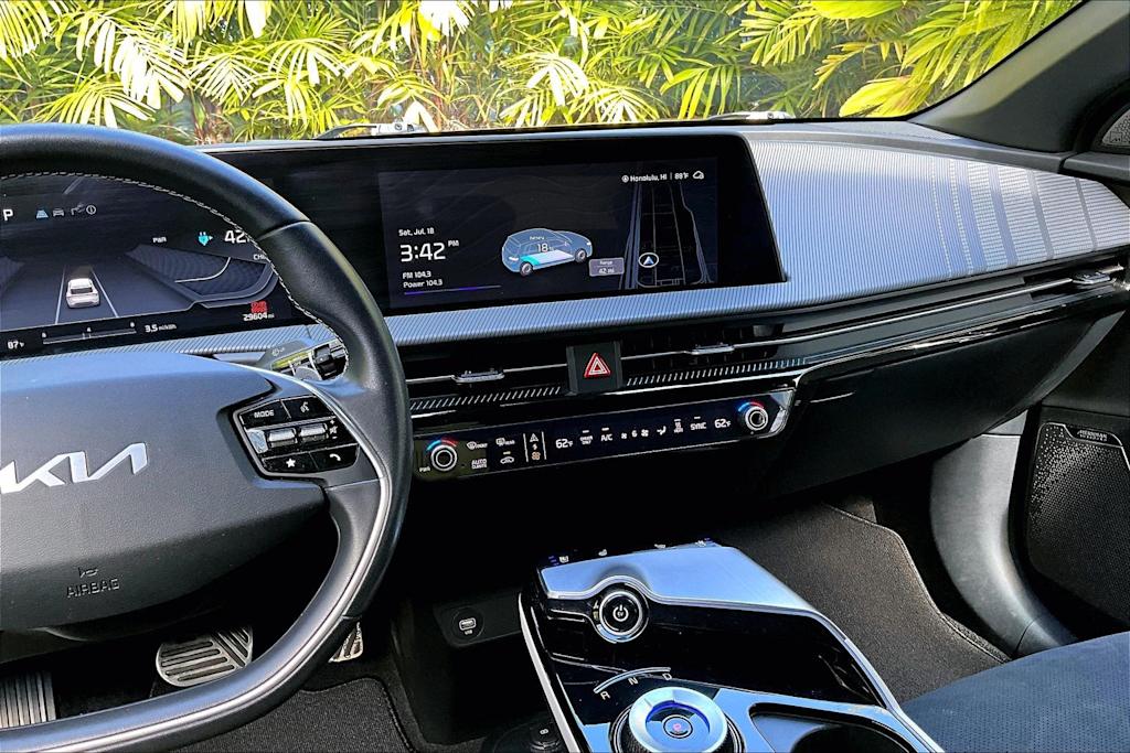 Thumbnail: 2023 Kia EV6 - 15