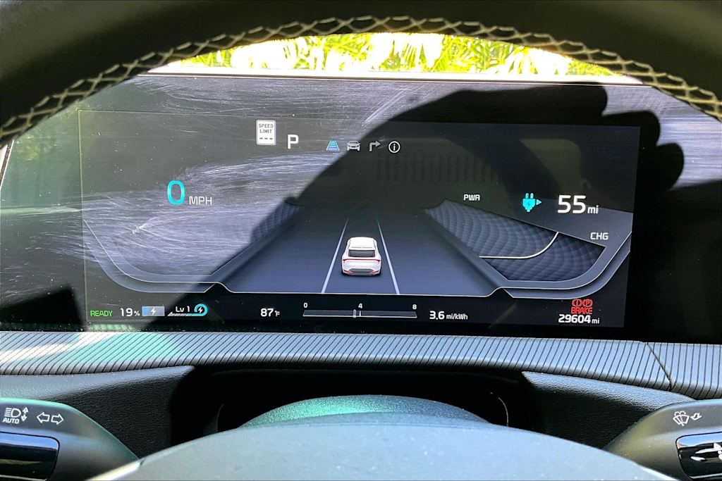 Thumbnail: 2023 Kia EV6 - 18