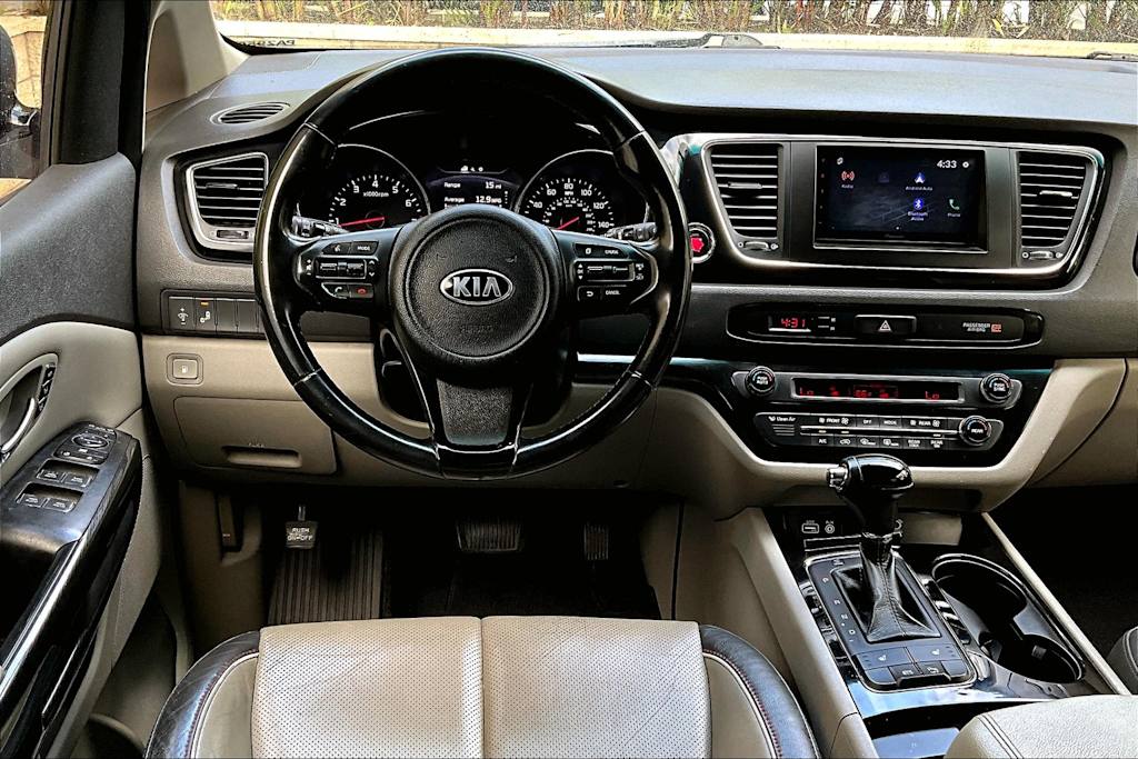 2016 Kia Sedona EX 14