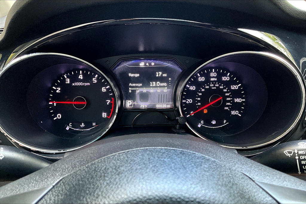 2016 Kia Sedona EX 17