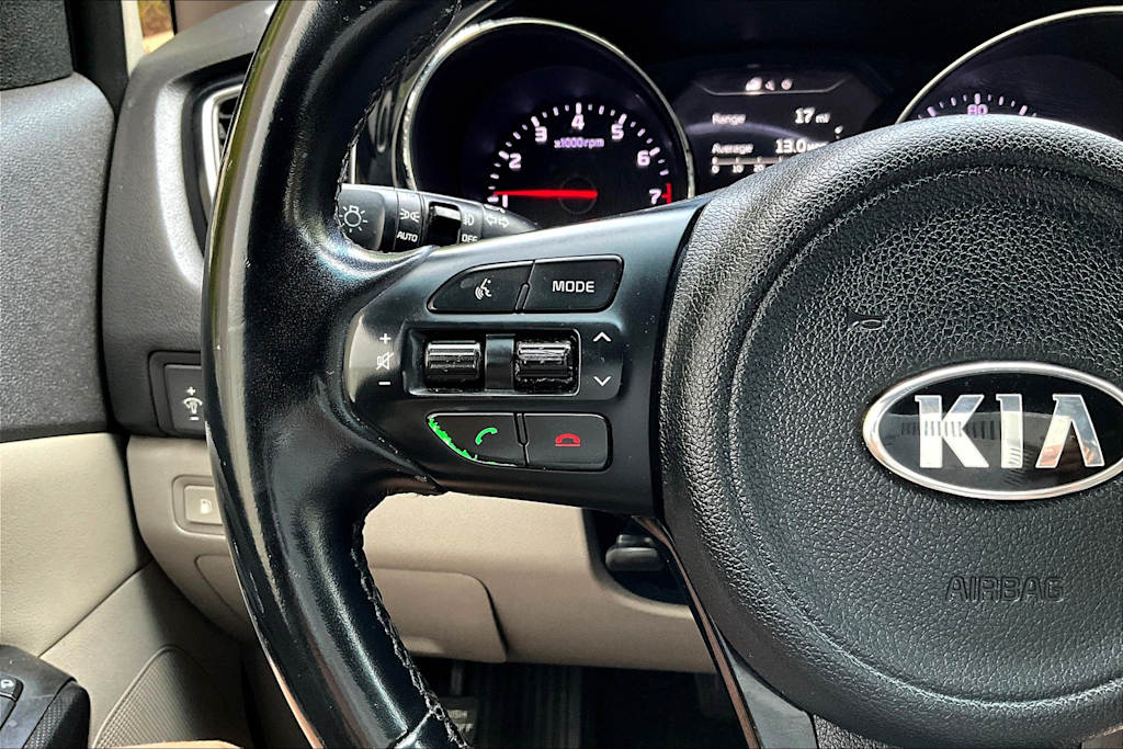 2016 Kia Sedona EX 24