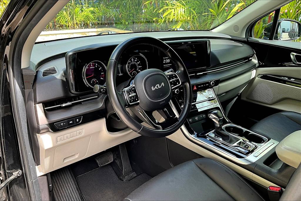 Thumbnail: 2023 Kia Carnival - 2