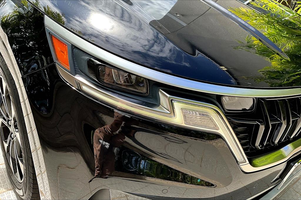 Thumbnail: 2023 Kia Carnival - 31