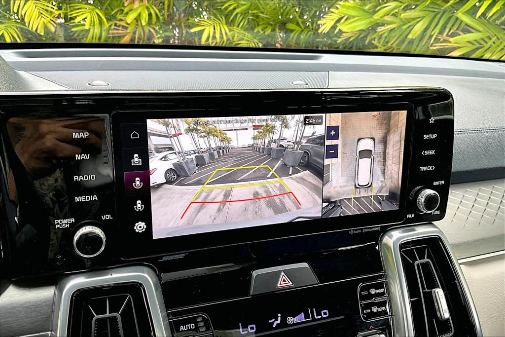 Thumbnail: 2023 Kia Sorento - 16