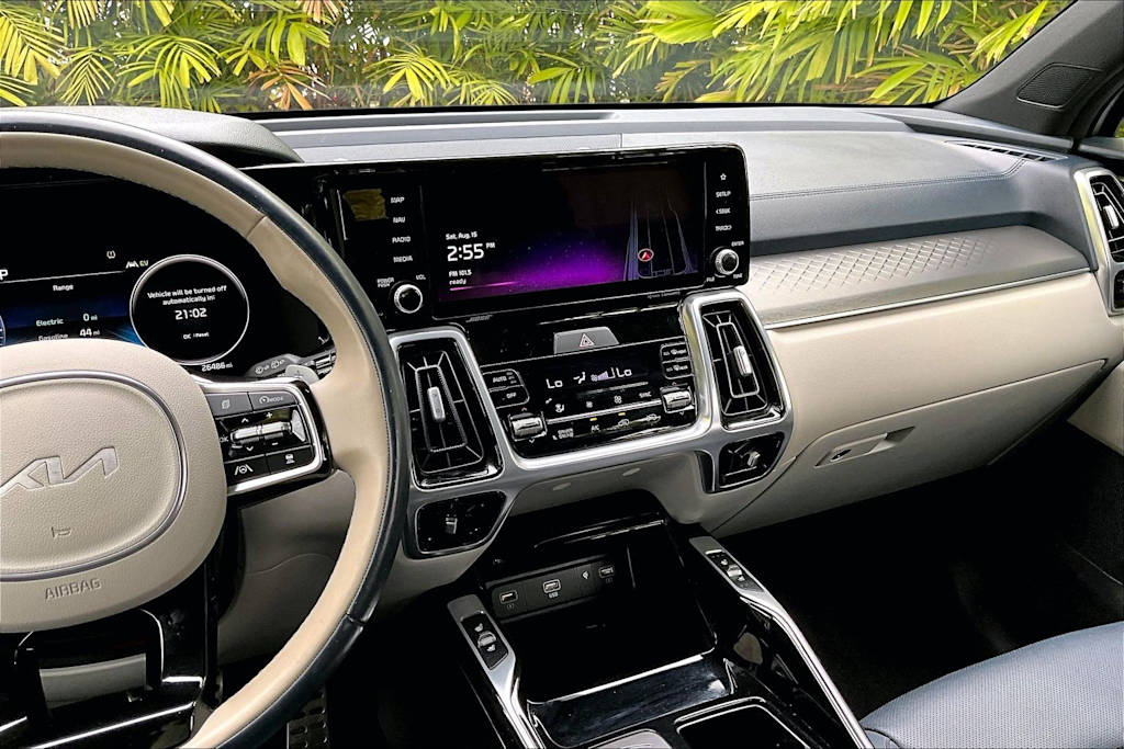 Thumbnail: 2023 Kia Sorento - 15