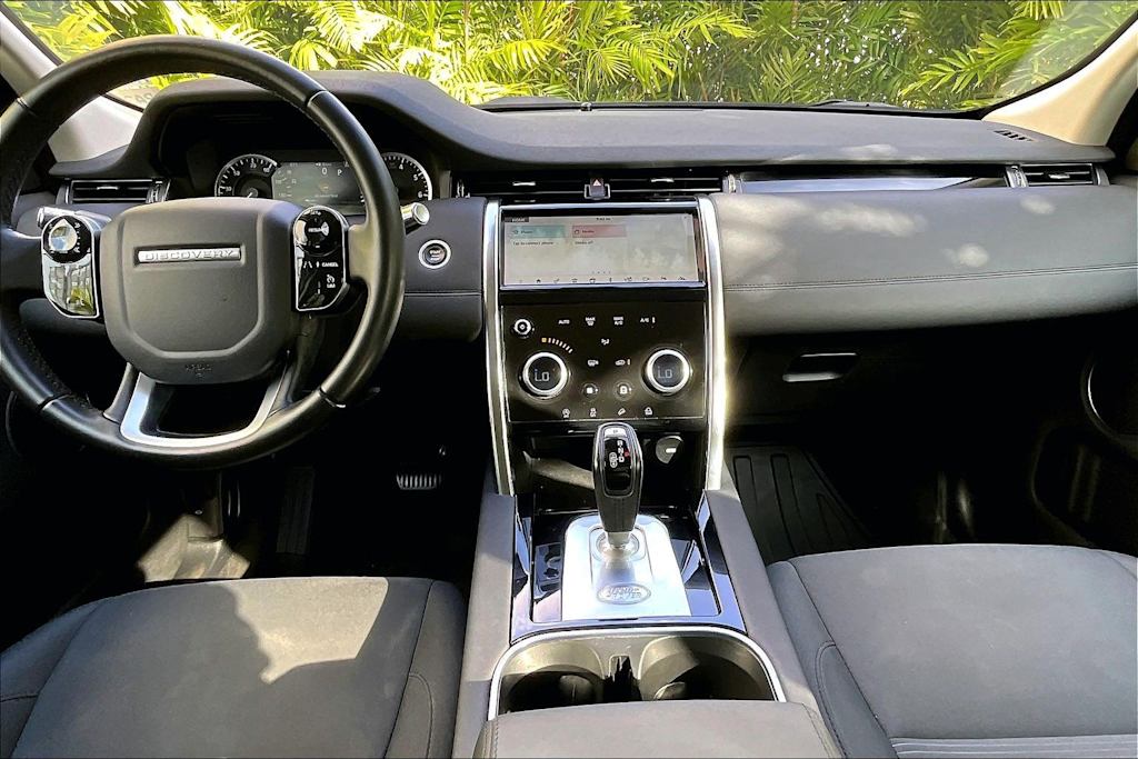 Thumbnail: 2020 Land Rover Discovery Sport - 10