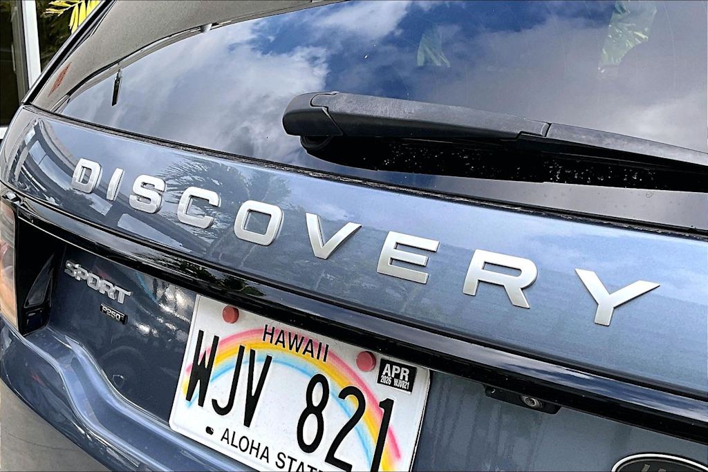 Thumbnail: 2020 Land Rover Discovery Sport - 7