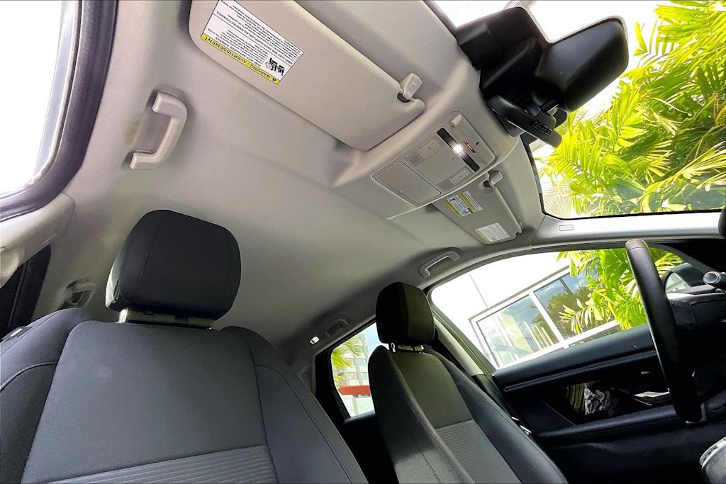 Thumbnail: 2020 Land Rover Discovery Sport - 30