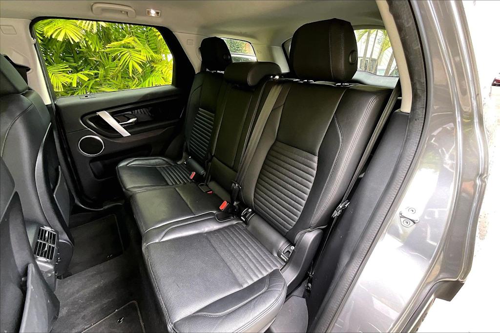 Thumbnail: 2020 Land Rover Discovery Sport - 29