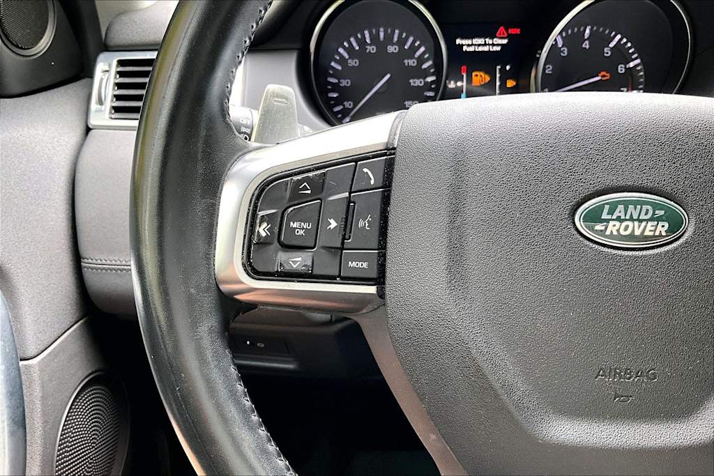 Thumbnail: 2015 Land Rover Discovery Sport - 24