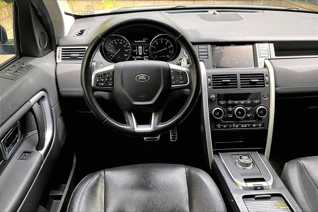 Thumbnail: 2015 Land Rover Discovery Sport - 14