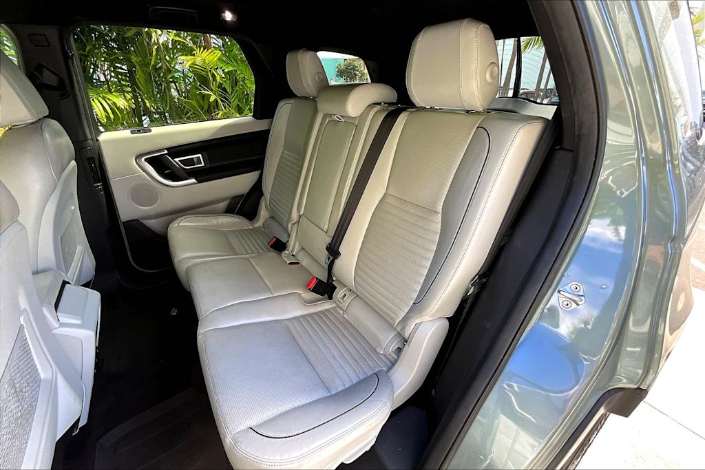 Thumbnail: 2018 Land Rover Discovery Sport - 29