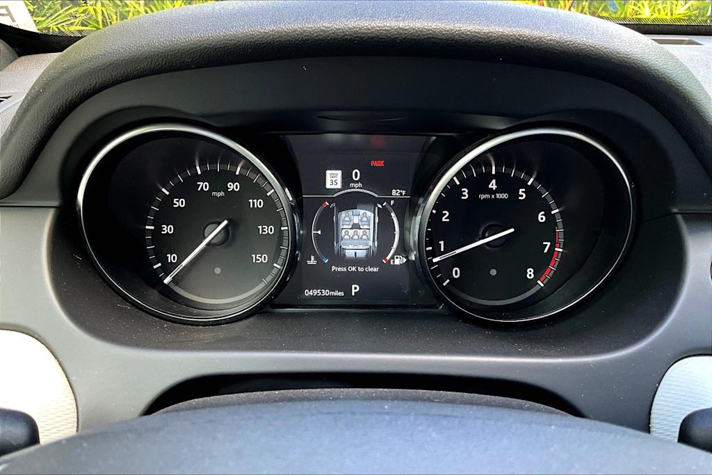 Thumbnail: 2018 Land Rover Discovery Sport - 21