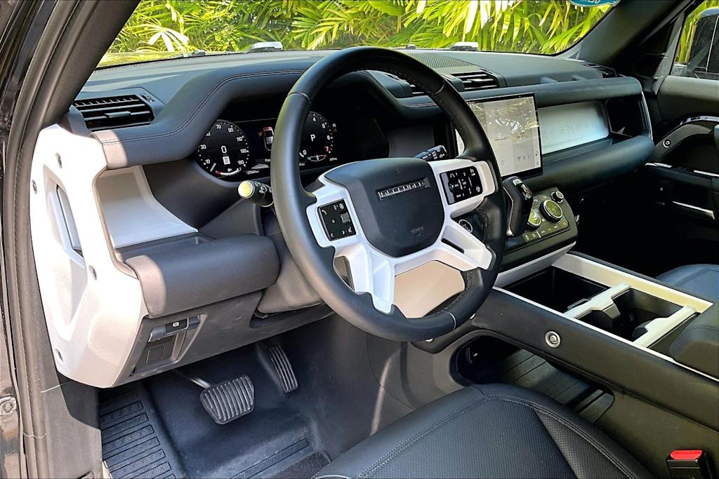 Thumbnail: 2025 Land Rover Defender - 2