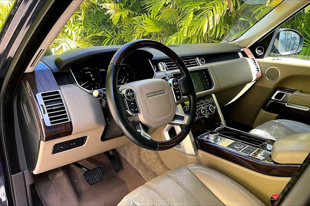 Thumbnail: 2016 Land Rover Range Rover - 2