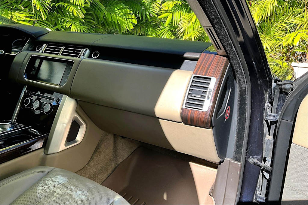 Thumbnail: 2016 Land Rover Range Rover - 24
