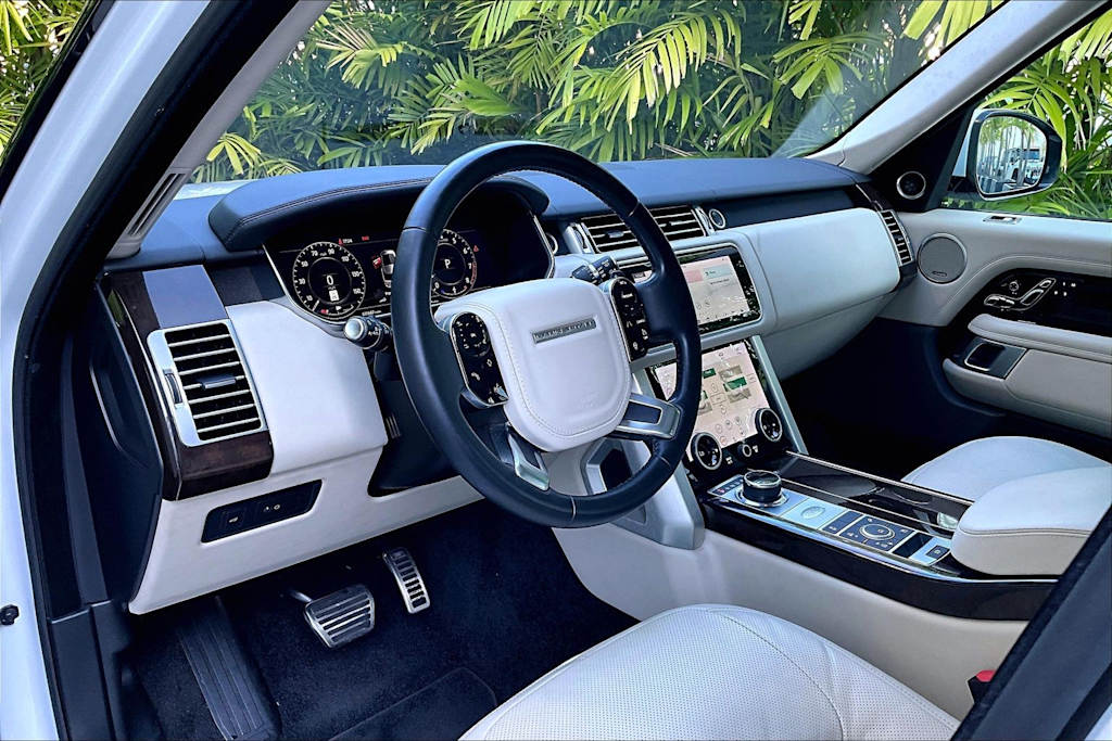 Thumbnail: 2022 Land Rover Range Rover - 2