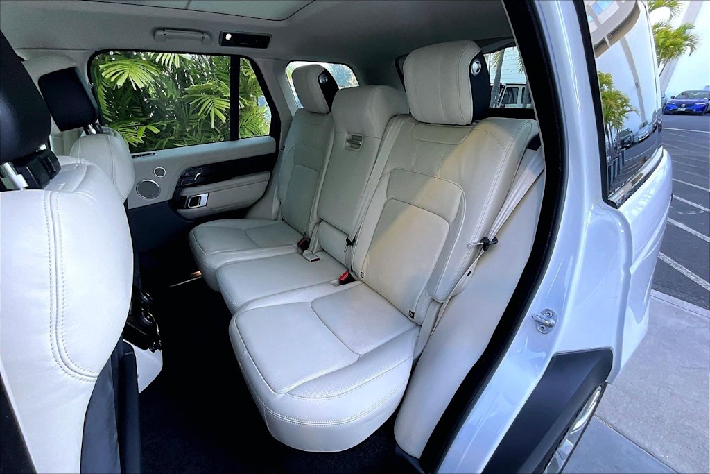 Thumbnail: 2022 Land Rover Range Rover - 29
