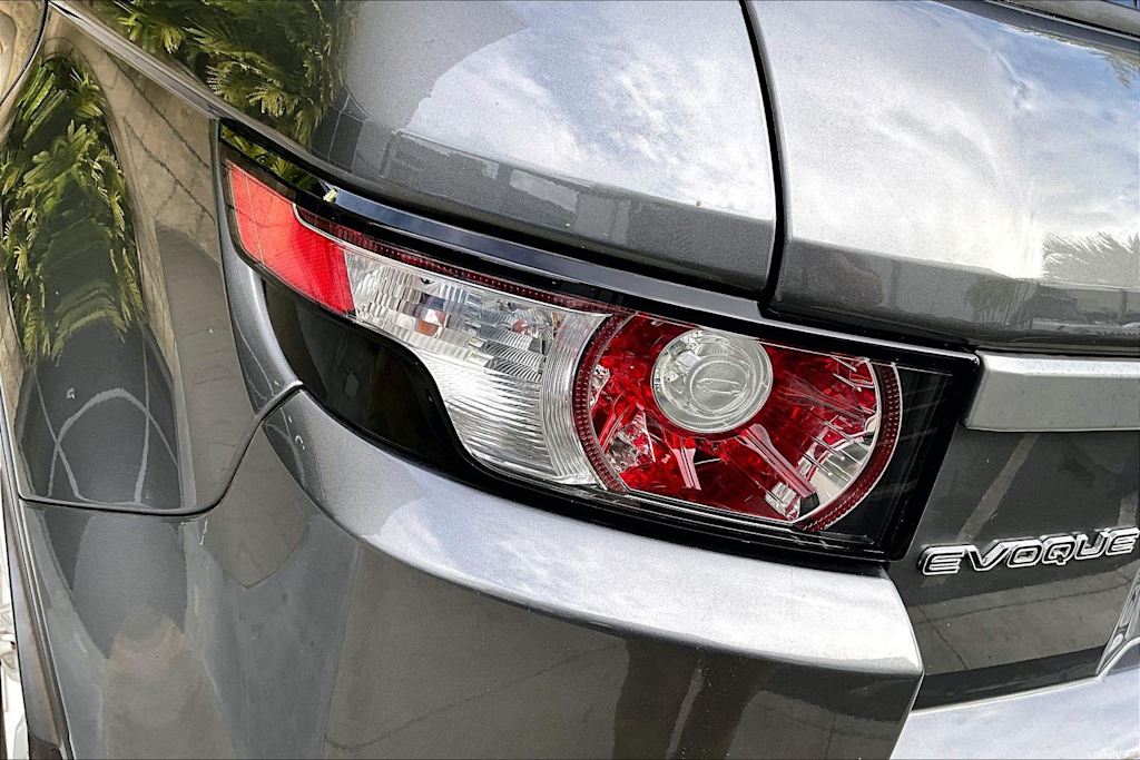 Thumbnail: 2015 Land Rover Range Rover Evoque - 32