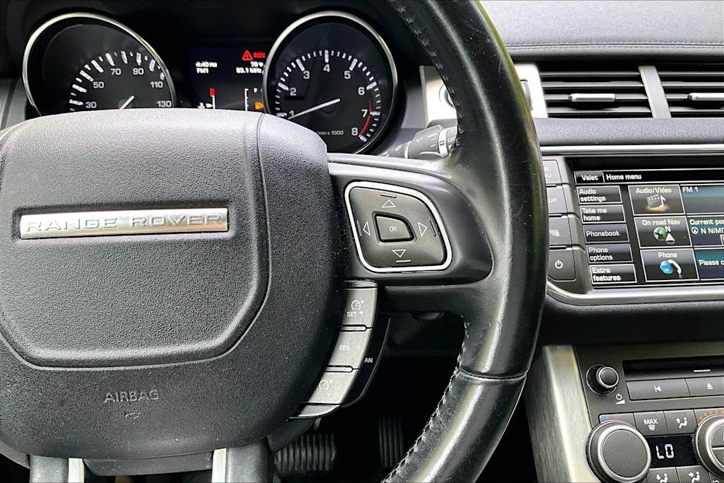 Thumbnail: 2015 Land Rover Range Rover Evoque - 27