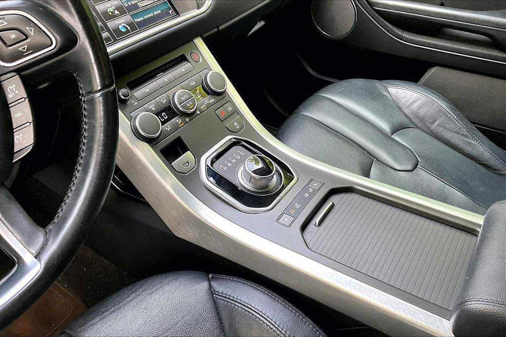 Thumbnail: 2015 Land Rover Range Rover Evoque - 17