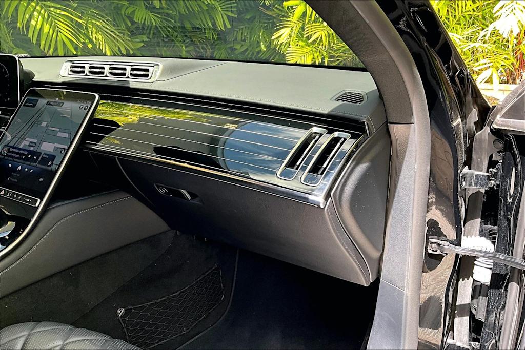 Thumbnail: 2021 Mercedes-Benz S-Class - 25