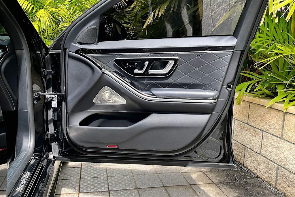 Thumbnail: 2021 Mercedes-Benz S-Class - 29