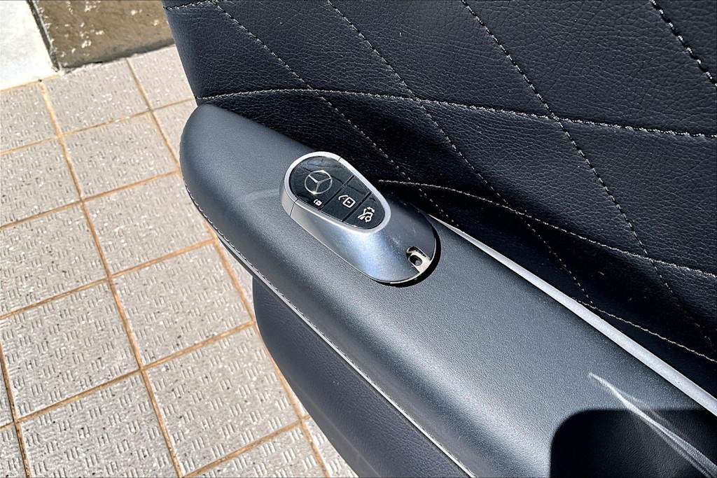 Thumbnail: 2021 Mercedes-Benz S-Class - 7