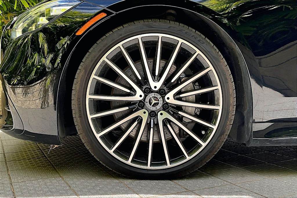 Thumbnail: 2021 Mercedes-Benz S-Class - 8