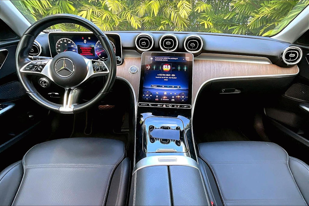 Thumbnail: 2024 Mercedes-Benz C-Class - 9