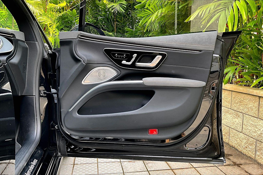 Thumbnail: 2022 Mercedes-Benz EQS - 27