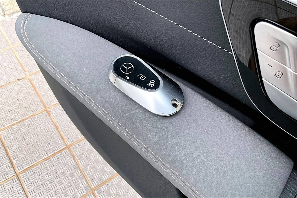 Thumbnail: 2022 Mercedes-Benz EQS - 21